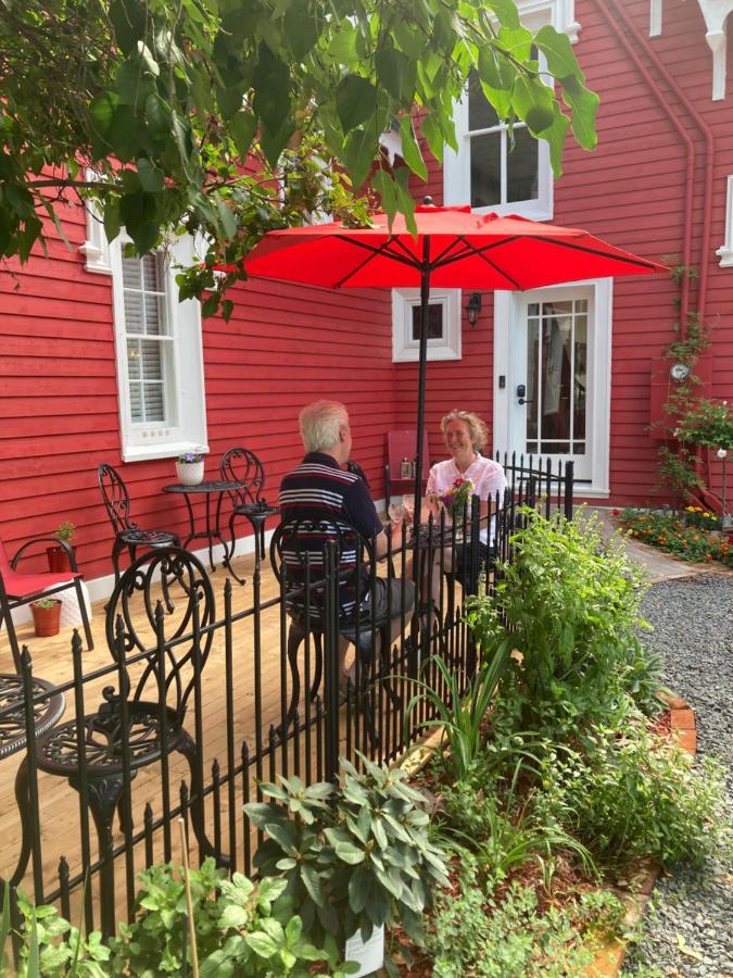 The Red House Fredericton住宿加早餐旅馆 外观 照片