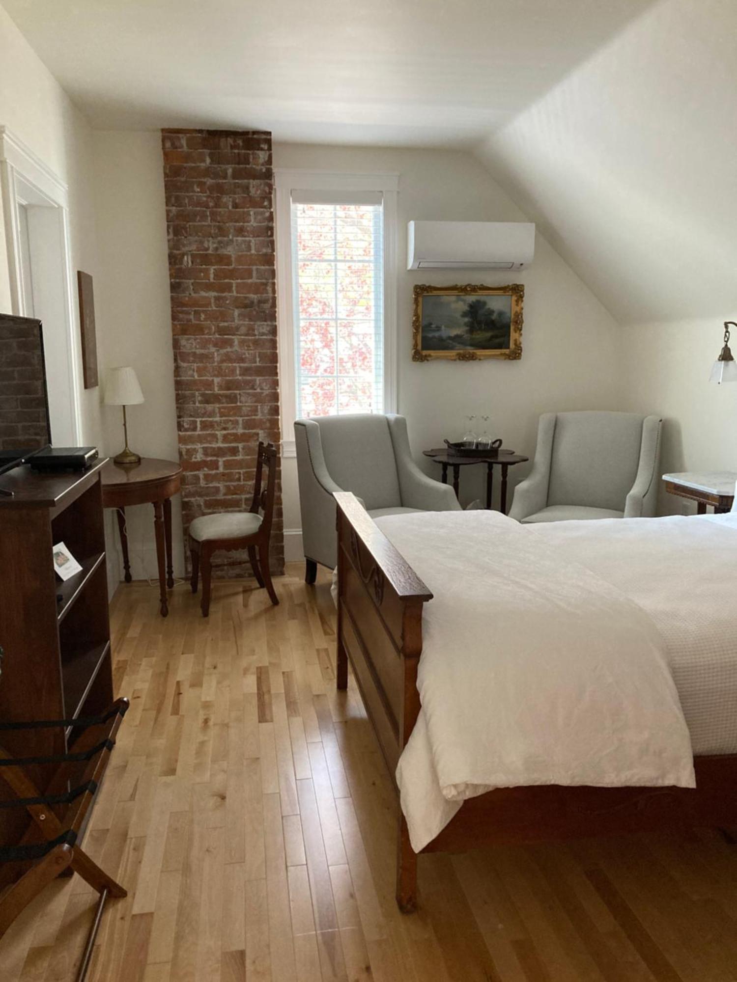 The Red House Fredericton住宿加早餐旅馆 外观 照片
